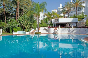 White Pearl Beach Elviria H1